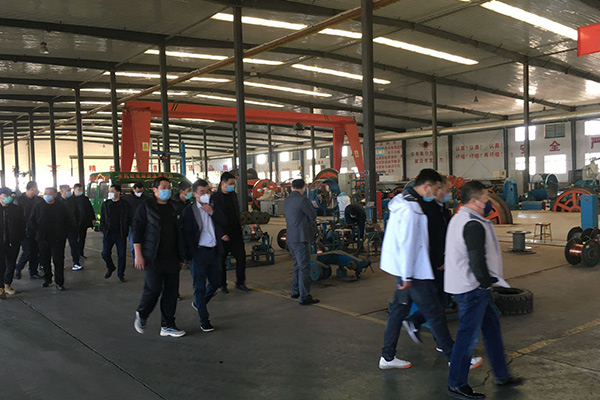 �����̿���